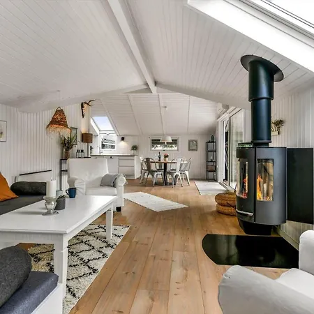 Bv314-blavand-harestien-6 بيت للعطل Blåvand